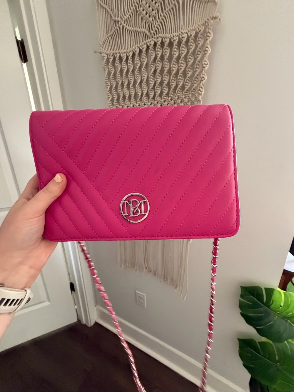 Quilted Chain Crossbody Bag - Hot Pink